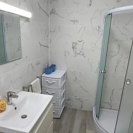 Alezzi Mamaia Nord Family Deluxe Cu Piscina Exterioara * Navodari