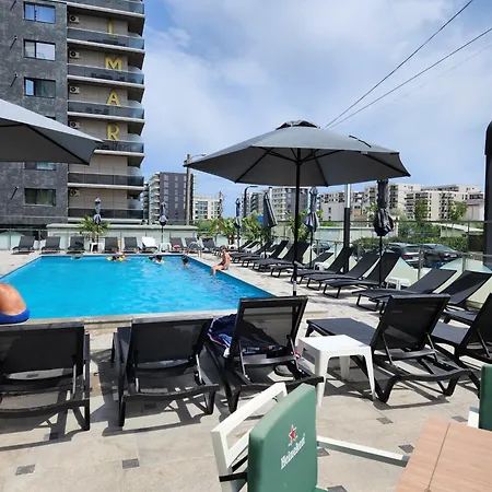 Alezzi Mamaia Nord Family Deluxe Cu Piscina Exterioara Apartment *
