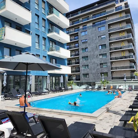 Alezzi Mamaia Nord Family Deluxe Cu Piscina Exterioara Apartment *